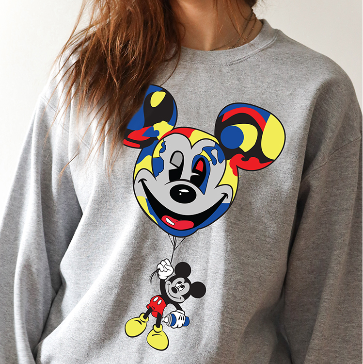 Mendivil_MickeyGraphic_Sweater
